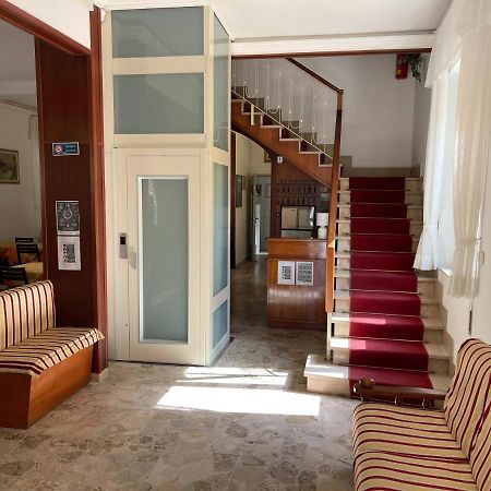 Hotel Margot Lido di Camaiore Esterno foto