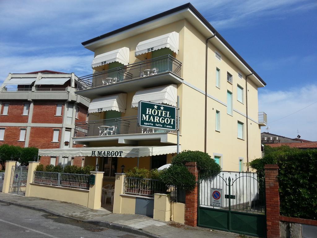 Hotel Margot Lido di Camaiore Esterno foto