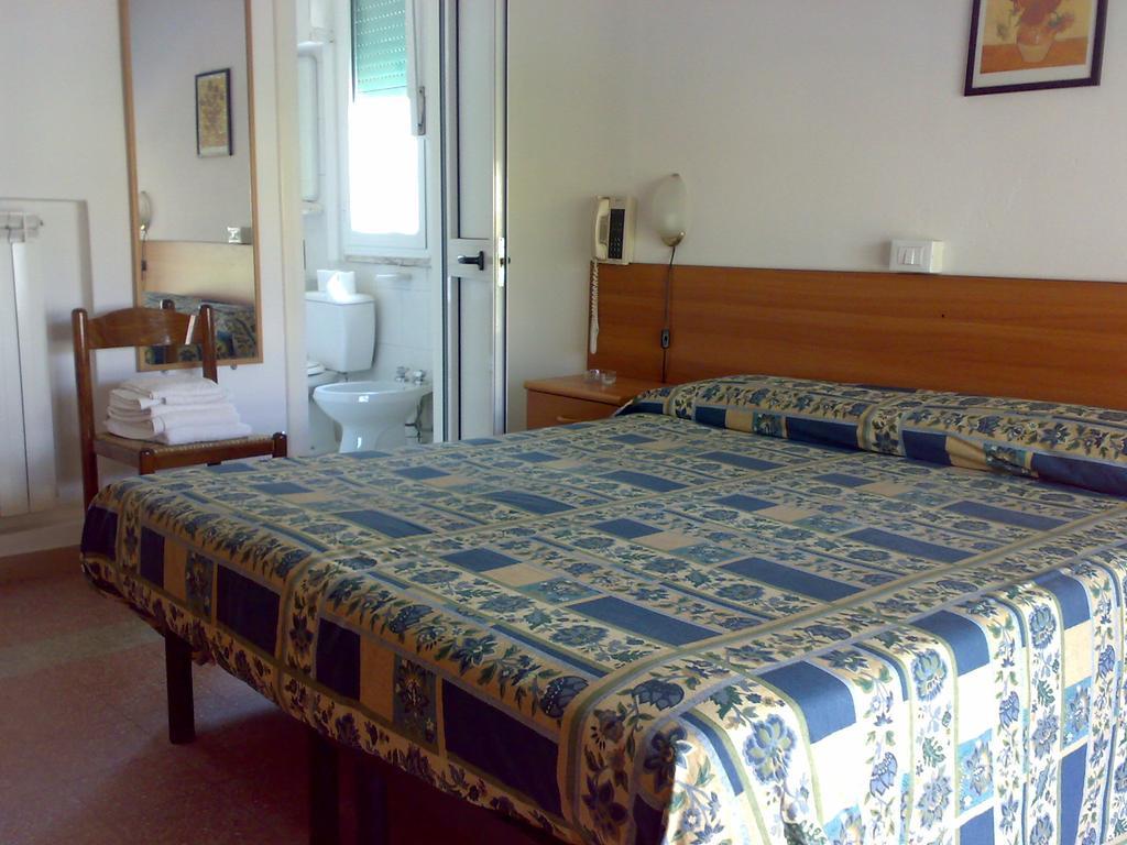 Hotel Margot Lido di Camaiore Camera foto