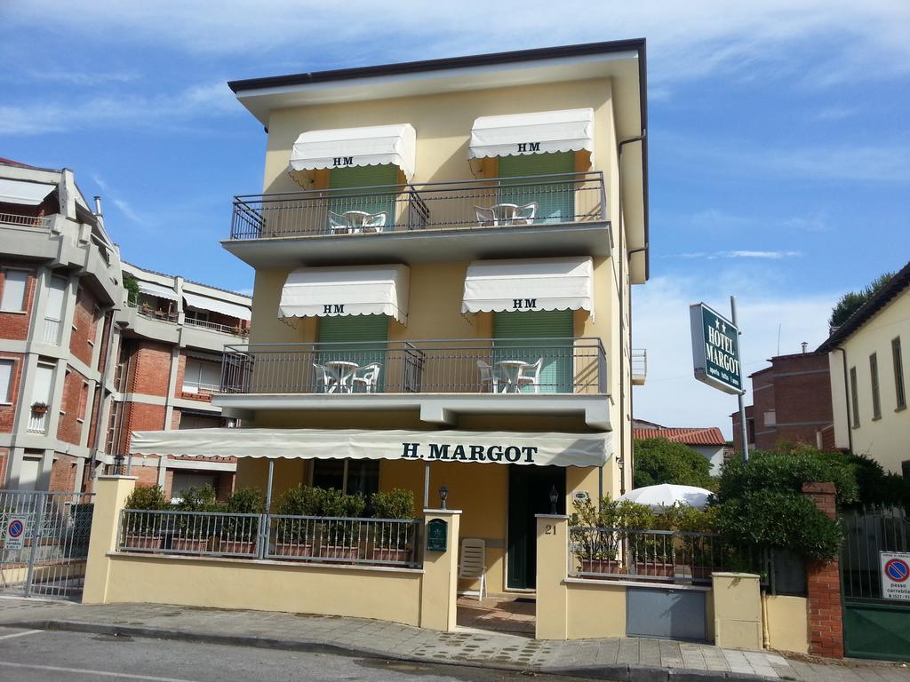 Hotel Margot Lido di Camaiore Esterno foto